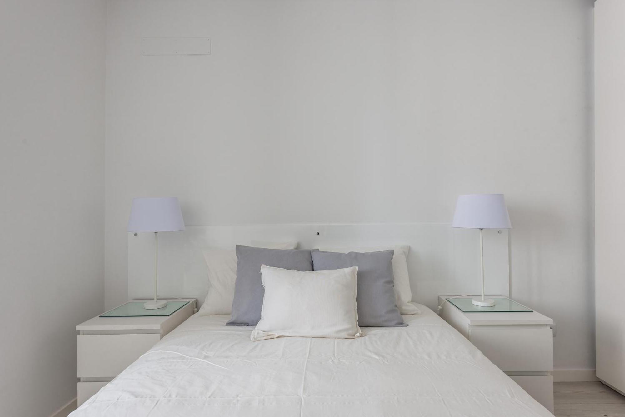 Apartment Light-filled, Fully Renovated Near Belem, By Timecooler *