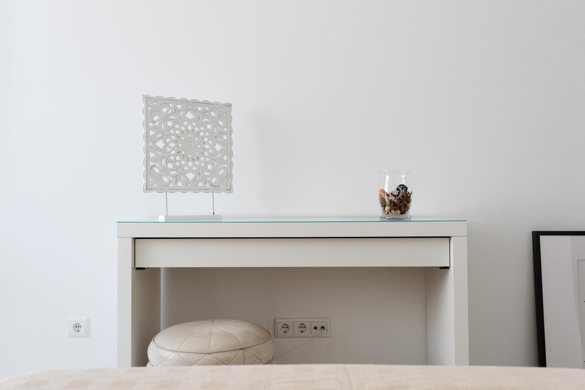 Apartment Light-filled, Fully Renovated Near Belem, By Timecooler