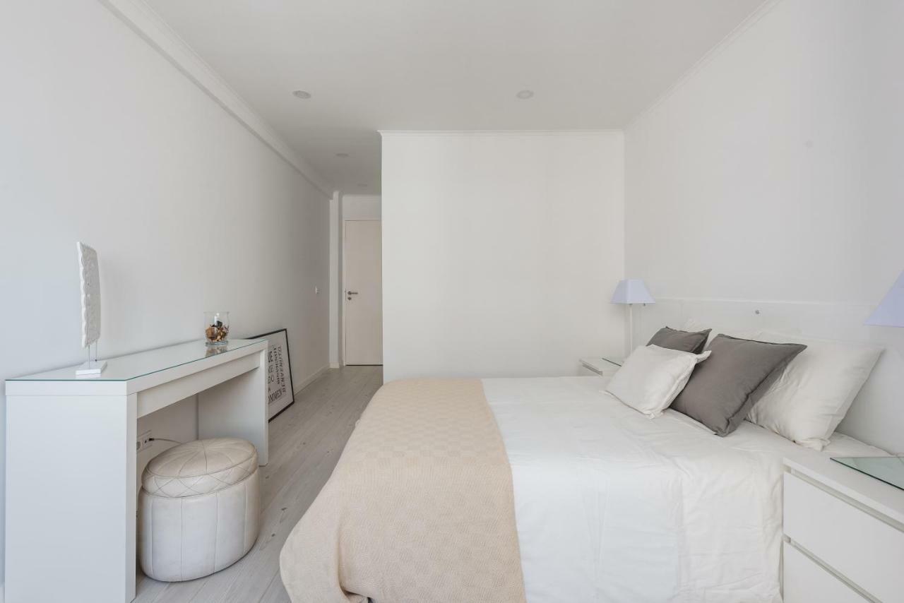 Light-filled, Fully Renovated Near Belem, By Timecooler Apartment
